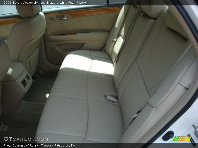 Blizzard White Pearl / Ivory 2006 Toyota Avalon Limited