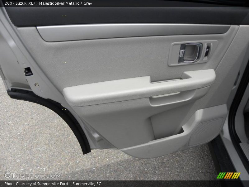 Majestic Silver Metallic / Grey 2007 Suzuki XL7