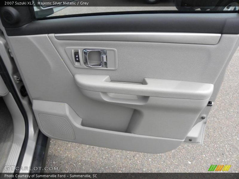 Majestic Silver Metallic / Grey 2007 Suzuki XL7