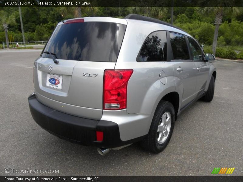 Majestic Silver Metallic / Grey 2007 Suzuki XL7
