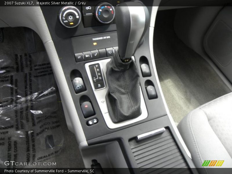 Majestic Silver Metallic / Grey 2007 Suzuki XL7