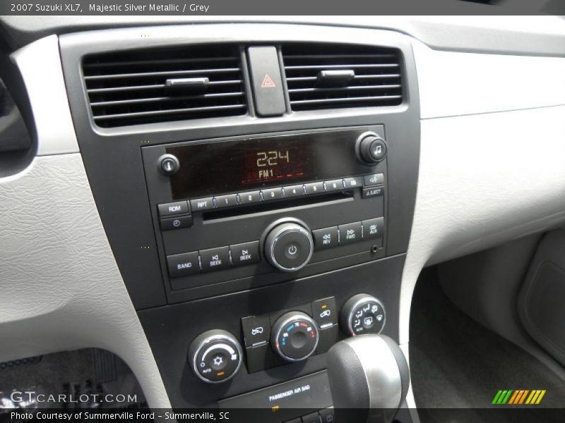Majestic Silver Metallic / Grey 2007 Suzuki XL7
