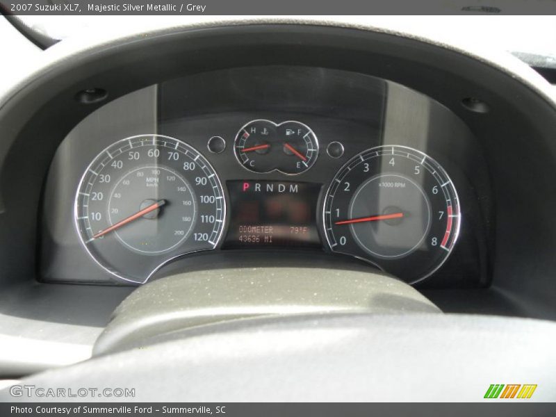 Majestic Silver Metallic / Grey 2007 Suzuki XL7