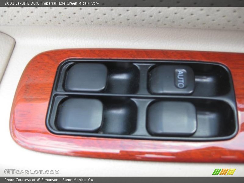 Imperial Jade Green Mica / Ivory 2001 Lexus IS 300