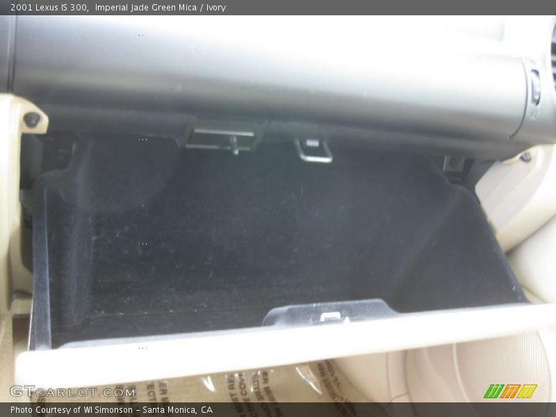 Imperial Jade Green Mica / Ivory 2001 Lexus IS 300