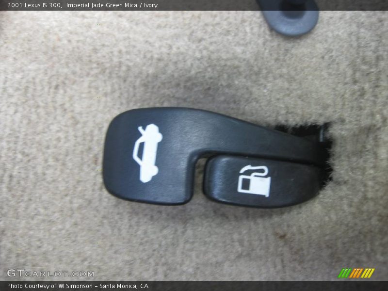 Imperial Jade Green Mica / Ivory 2001 Lexus IS 300