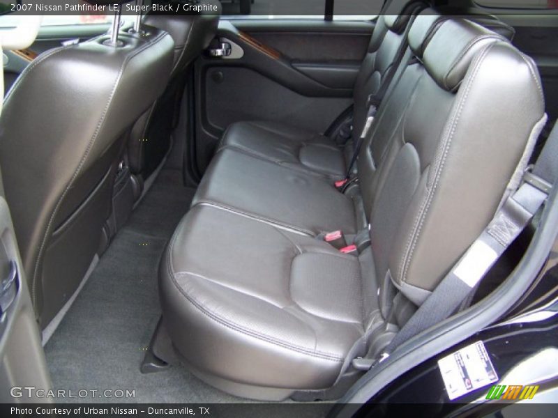 Super Black / Graphite 2007 Nissan Pathfinder LE