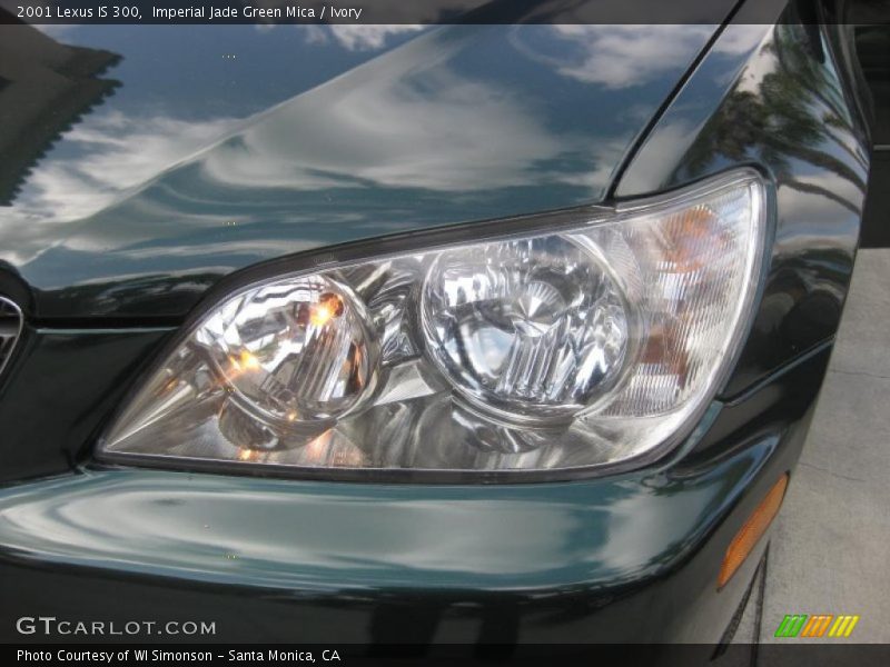 Imperial Jade Green Mica / Ivory 2001 Lexus IS 300