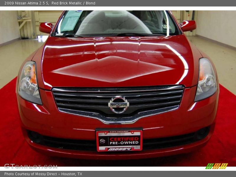 Red Brick Metallic / Blond 2009 Nissan Altima 2.5 S