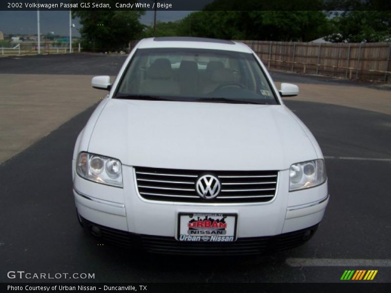Candy White / Beige 2002 Volkswagen Passat GLS Sedan