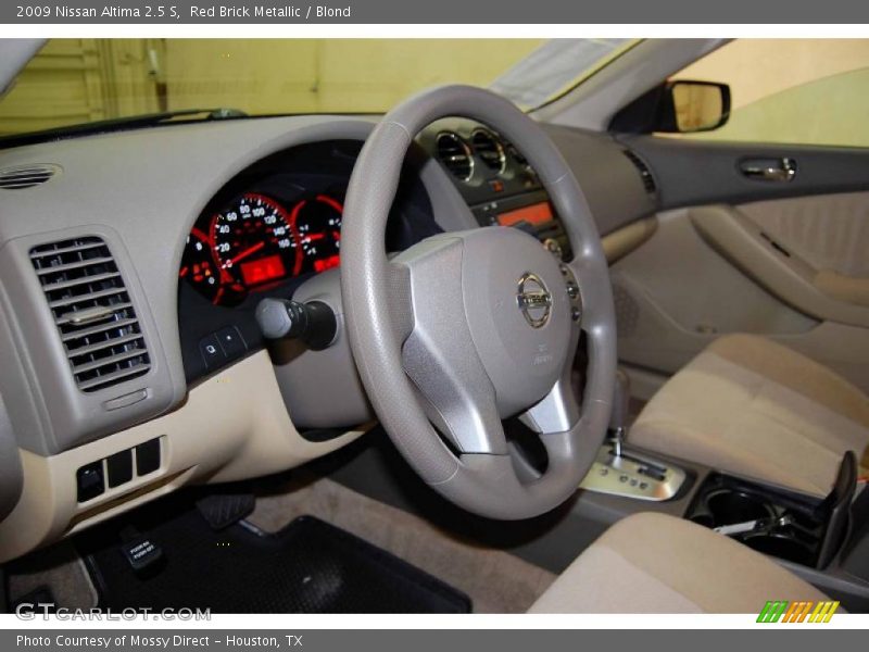 Red Brick Metallic / Blond 2009 Nissan Altima 2.5 S