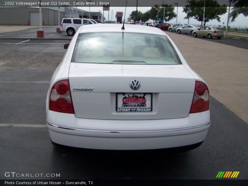 Candy White / Beige 2002 Volkswagen Passat GLS Sedan