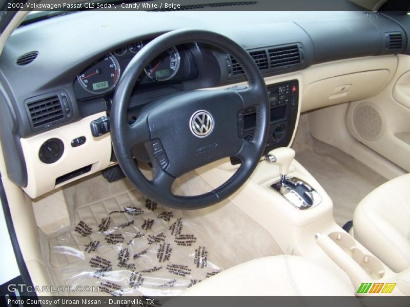 Candy White / Beige 2002 Volkswagen Passat GLS Sedan