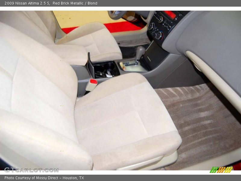 Red Brick Metallic / Blond 2009 Nissan Altima 2.5 S
