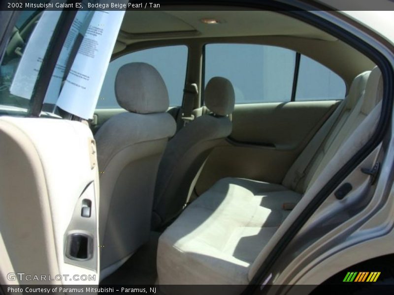 Bodega Beige Pearl / Tan 2002 Mitsubishi Galant ES
