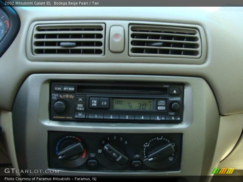 Bodega Beige Pearl / Tan 2002 Mitsubishi Galant ES