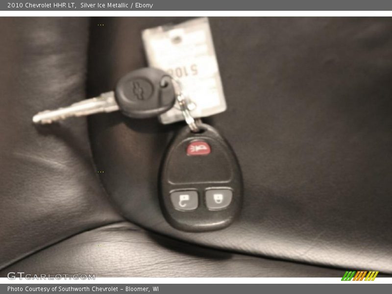 Silver Ice Metallic / Ebony 2010 Chevrolet HHR LT