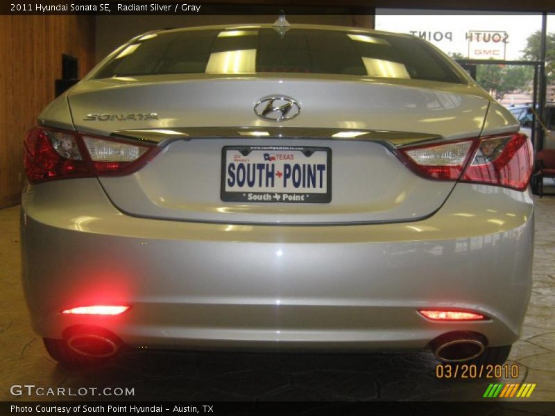 Radiant Silver / Gray 2011 Hyundai Sonata SE
