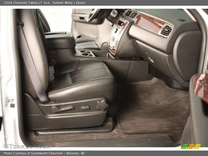Summit White / Ebony 2009 Chevrolet Tahoe LT 4x4