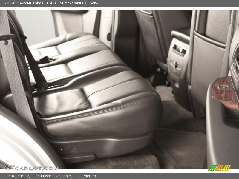 Summit White / Ebony 2009 Chevrolet Tahoe LT 4x4