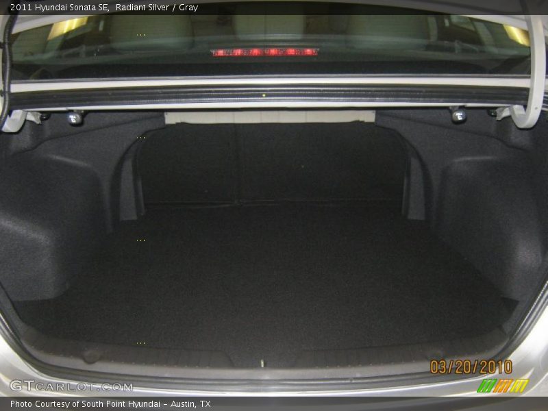 Radiant Silver / Gray 2011 Hyundai Sonata SE