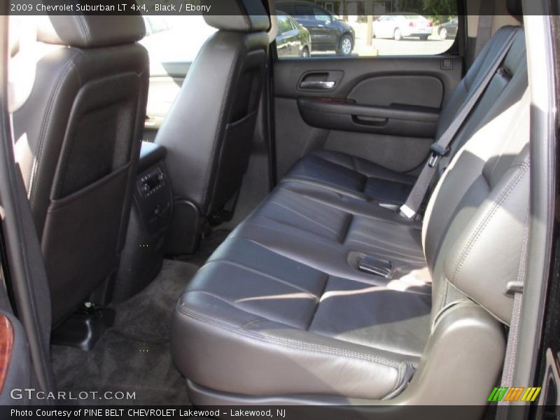 Black / Ebony 2009 Chevrolet Suburban LT 4x4