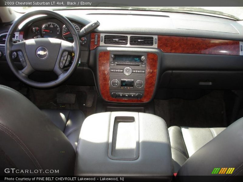 Black / Ebony 2009 Chevrolet Suburban LT 4x4