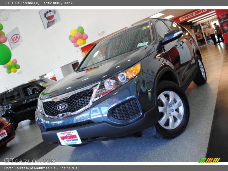 Pacific Blue / Black 2011 Kia Sorento LX