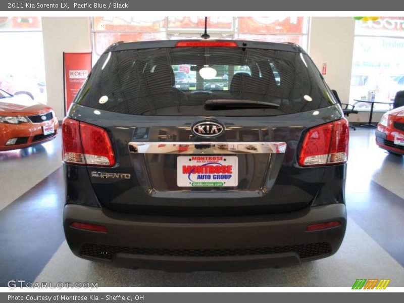 Pacific Blue / Black 2011 Kia Sorento LX
