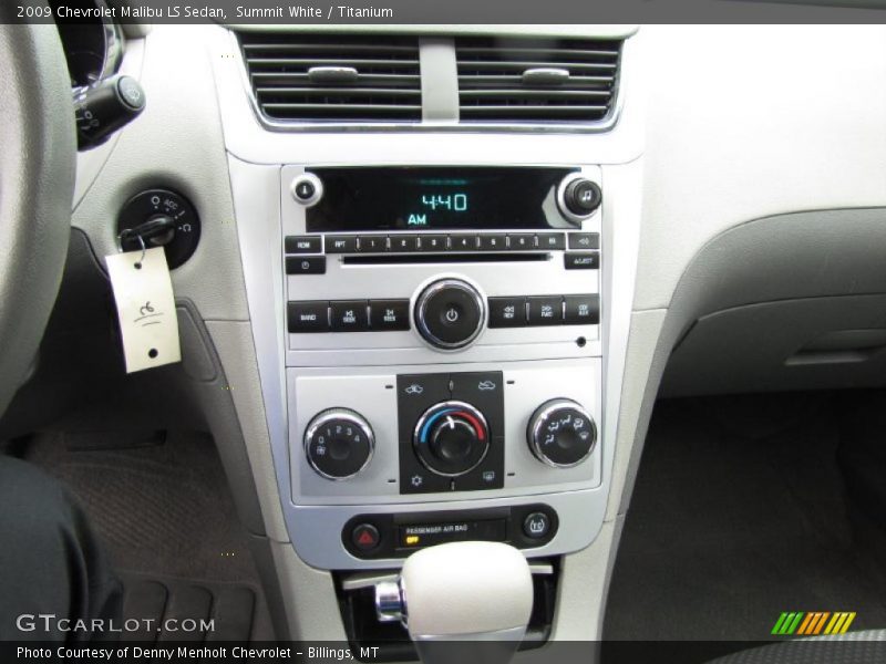 Summit White / Titanium 2009 Chevrolet Malibu LS Sedan
