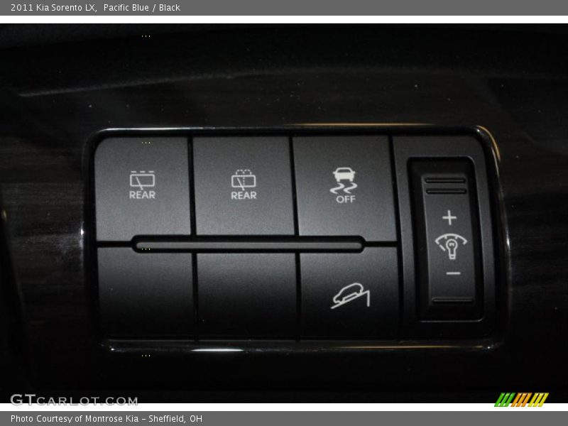 Pacific Blue / Black 2011 Kia Sorento LX