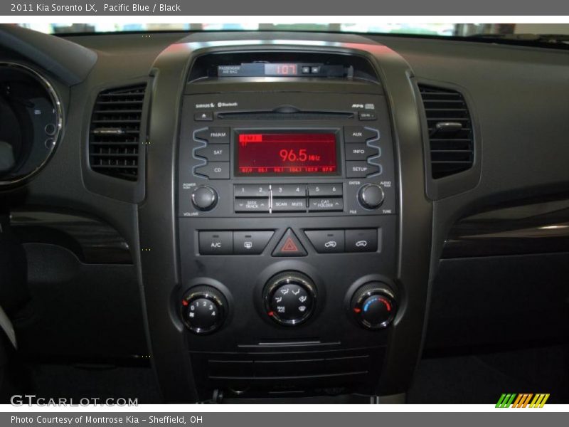 Pacific Blue / Black 2011 Kia Sorento LX