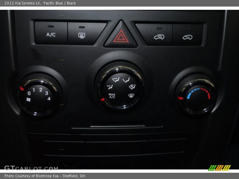 Pacific Blue / Black 2011 Kia Sorento LX
