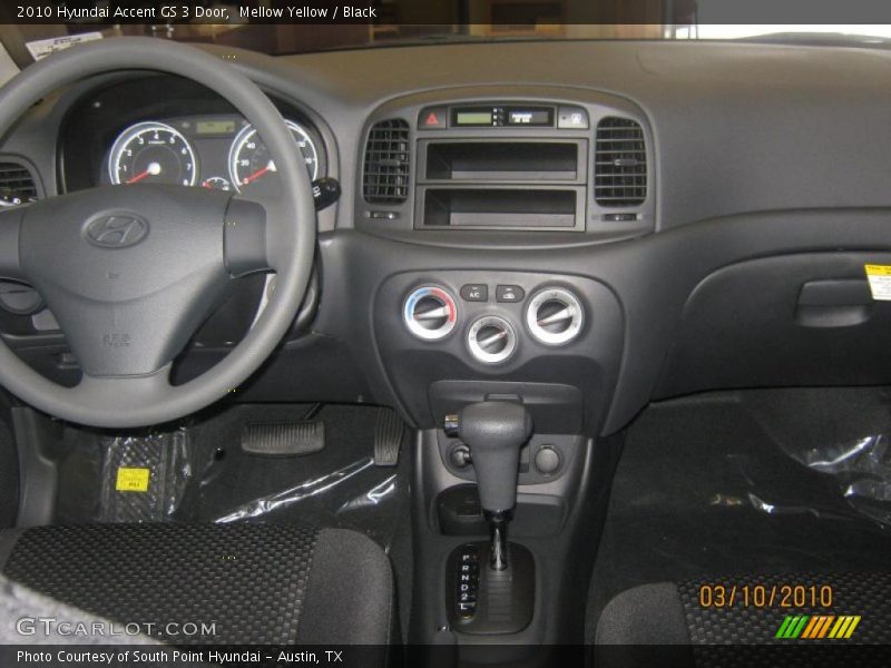 Mellow Yellow / Black 2010 Hyundai Accent GS 3 Door