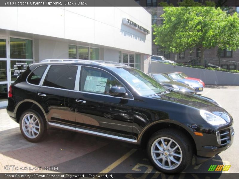 Black / Black 2010 Porsche Cayenne Tiptronic