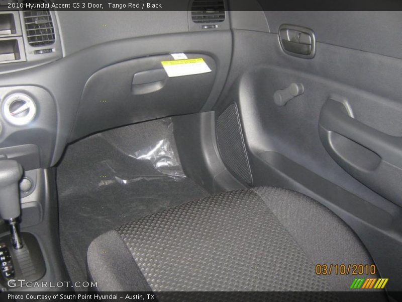Tango Red / Black 2010 Hyundai Accent GS 3 Door