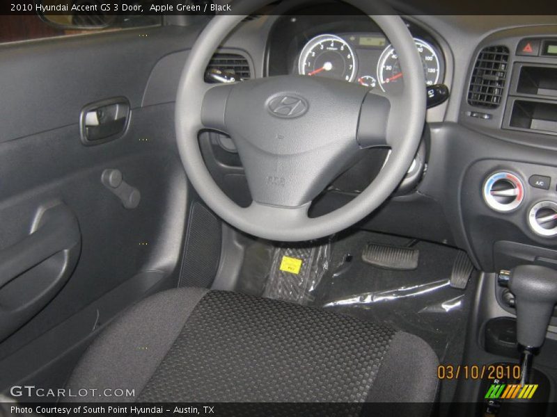 Apple Green / Black 2010 Hyundai Accent GS 3 Door