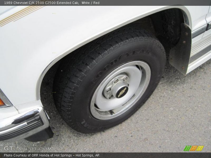 White / Red 1989 Chevrolet C/K 2500 C2500 Extended Cab