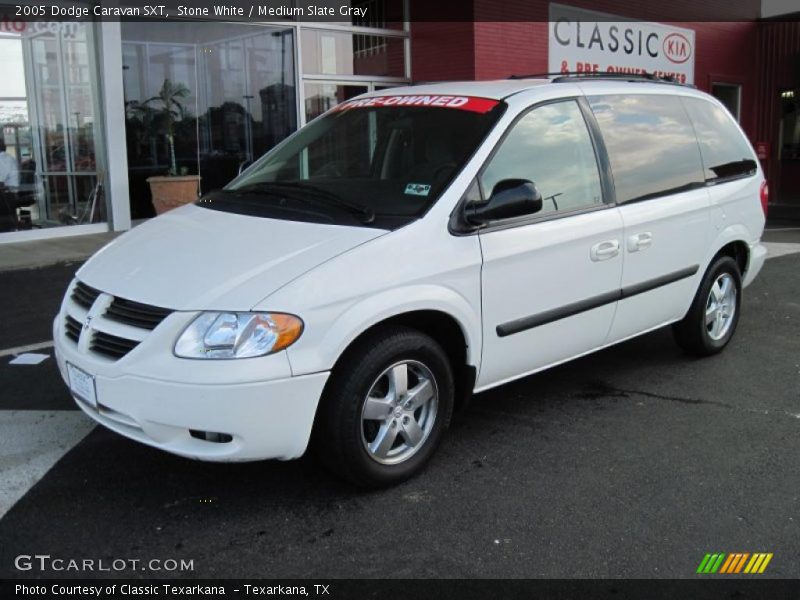 Stone White / Medium Slate Gray 2005 Dodge Caravan SXT