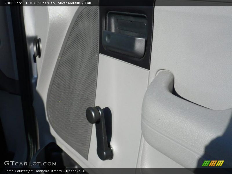Silver Metallic / Tan 2006 Ford F150 XL SuperCab