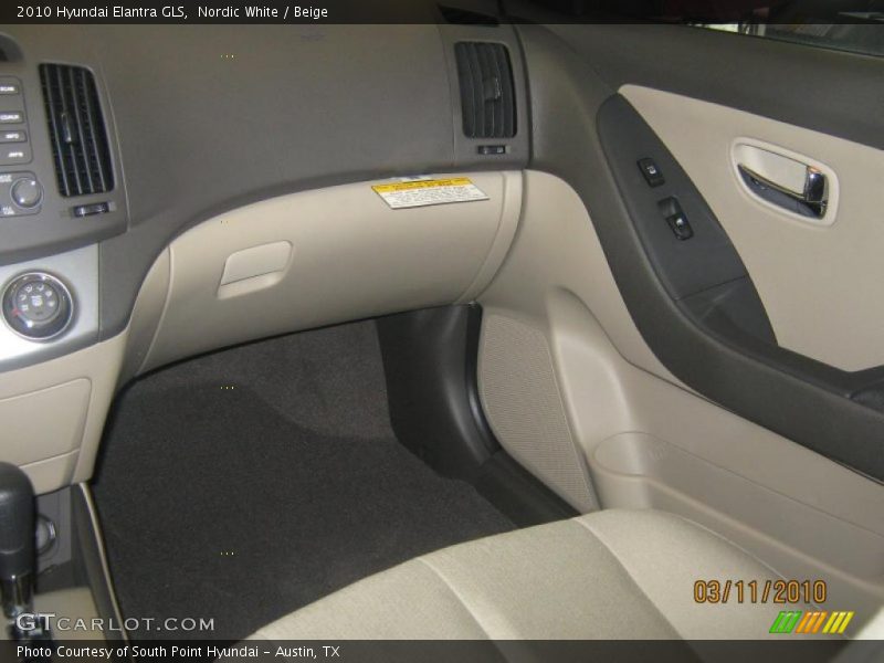 Nordic White / Beige 2010 Hyundai Elantra GLS