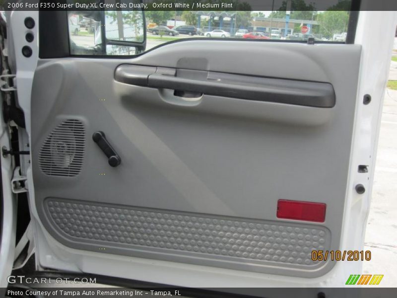 Oxford White / Medium Flint 2006 Ford F350 Super Duty XL Crew Cab Dually