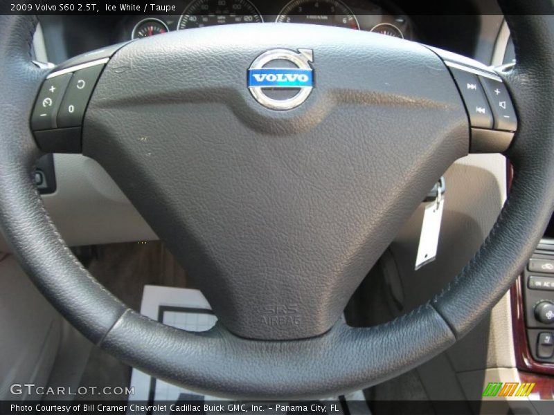 Ice White / Taupe 2009 Volvo S60 2.5T