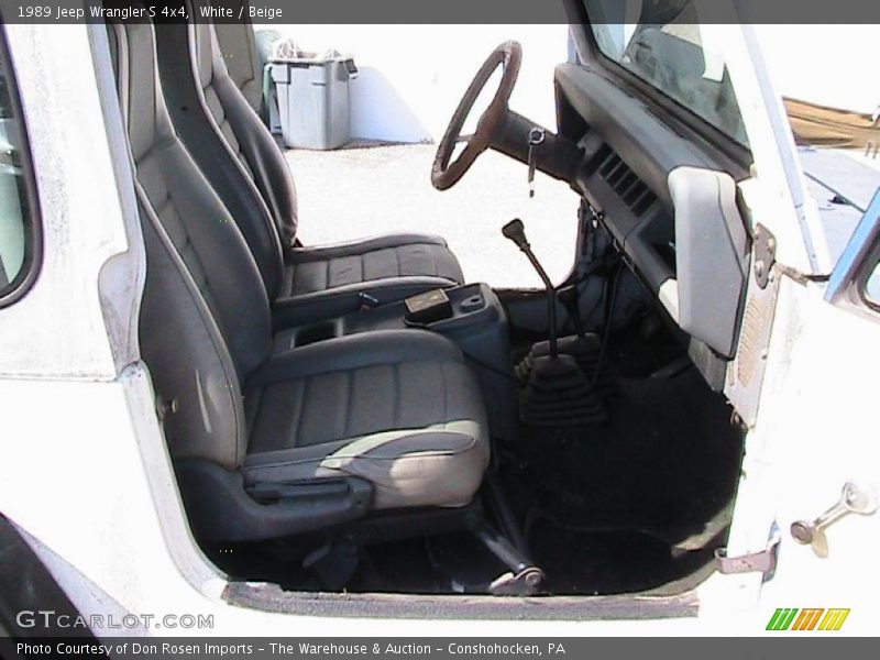 White / Beige 1989 Jeep Wrangler S 4x4