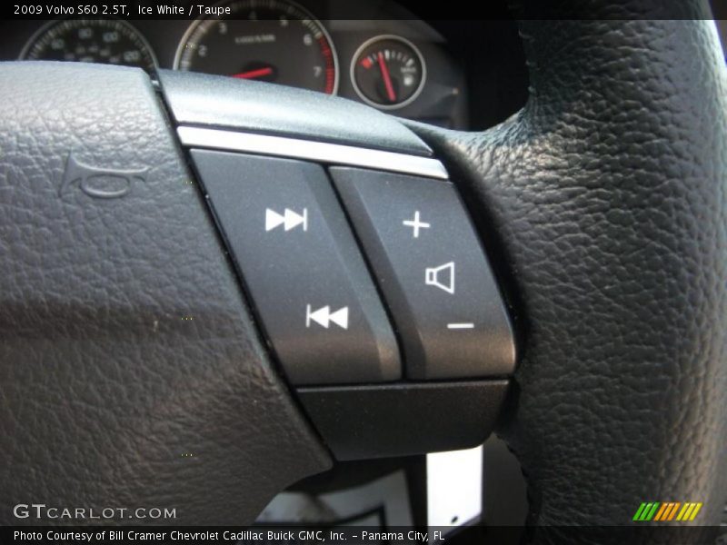 Ice White / Taupe 2009 Volvo S60 2.5T