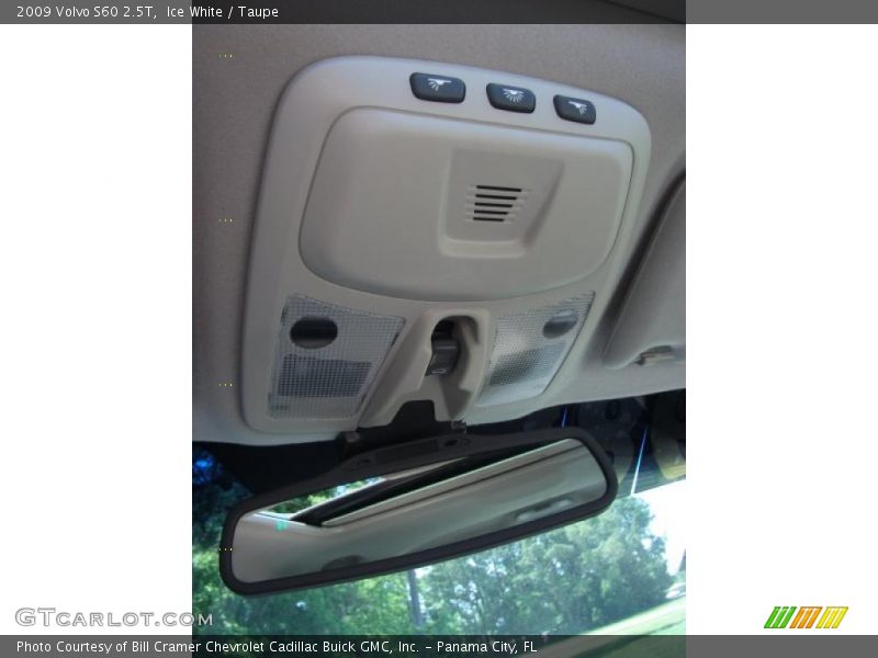 Ice White / Taupe 2009 Volvo S60 2.5T