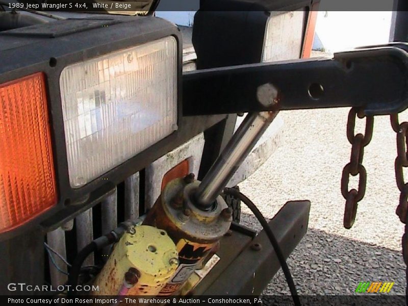 White / Beige 1989 Jeep Wrangler S 4x4