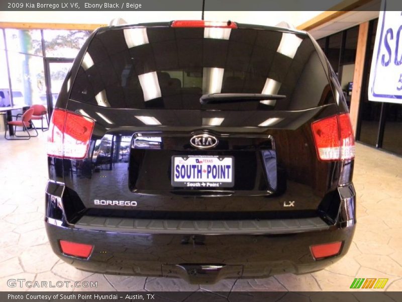 Ebony Black / Beige 2009 Kia Borrego LX V6