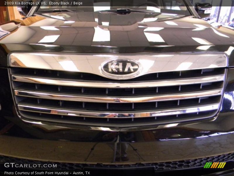 Ebony Black / Beige 2009 Kia Borrego LX V6