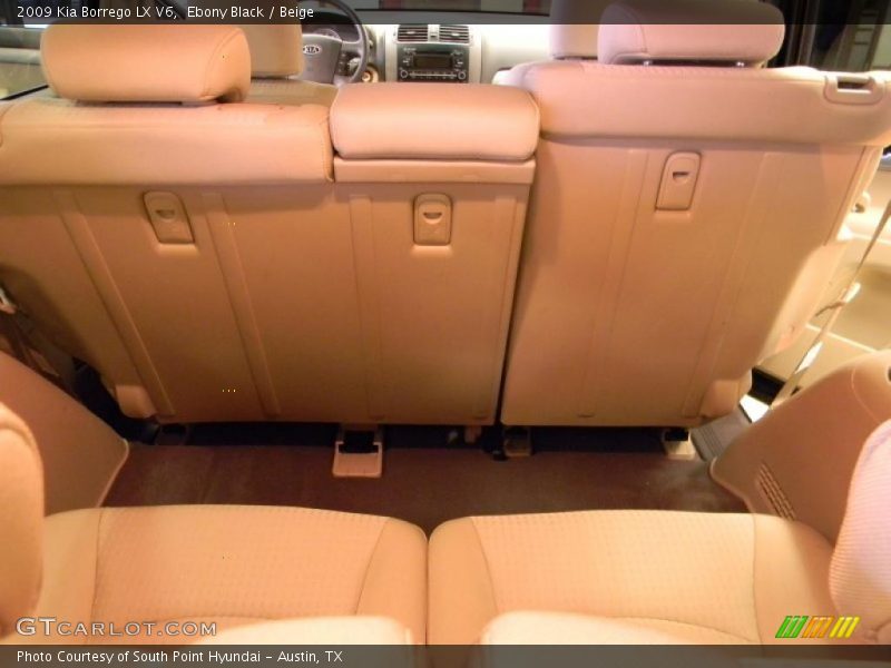 Ebony Black / Beige 2009 Kia Borrego LX V6